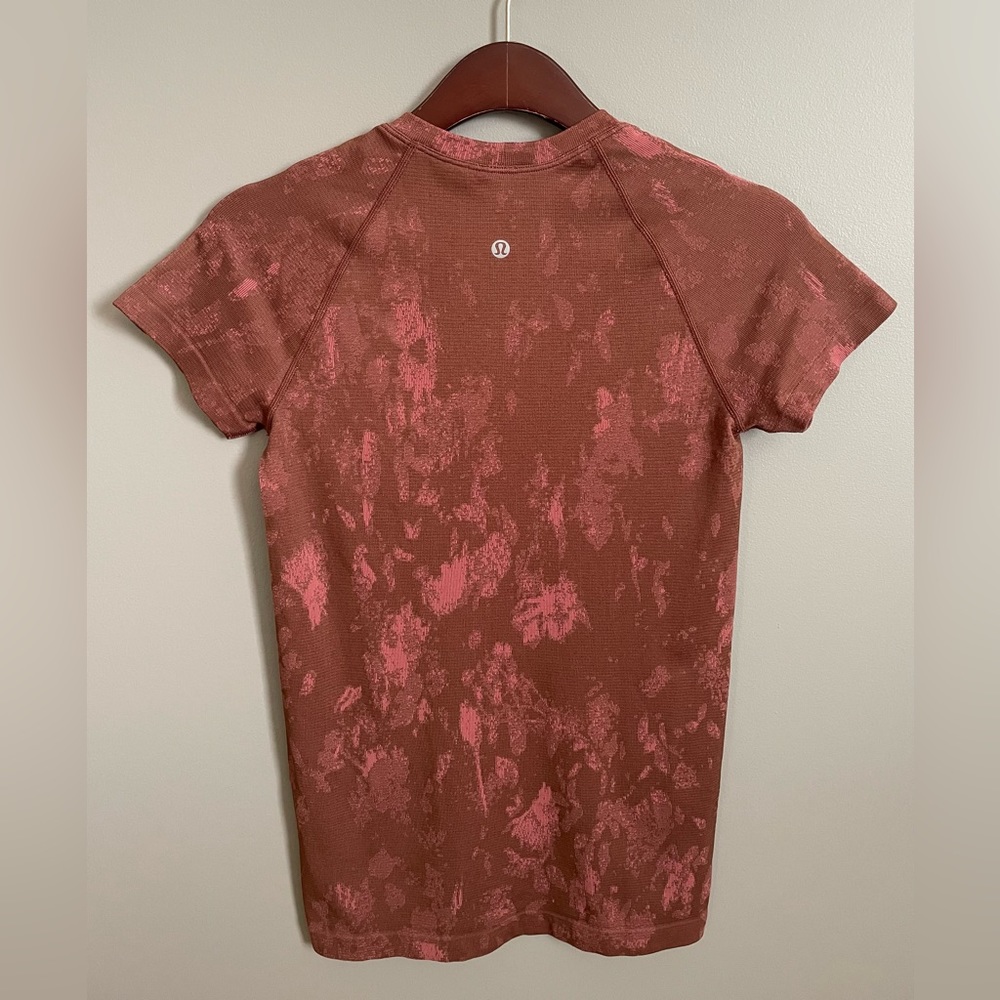 Lululemon Swiftly Tech Short Sleeve Shirt 2.0 6 - Picture 4 of 6